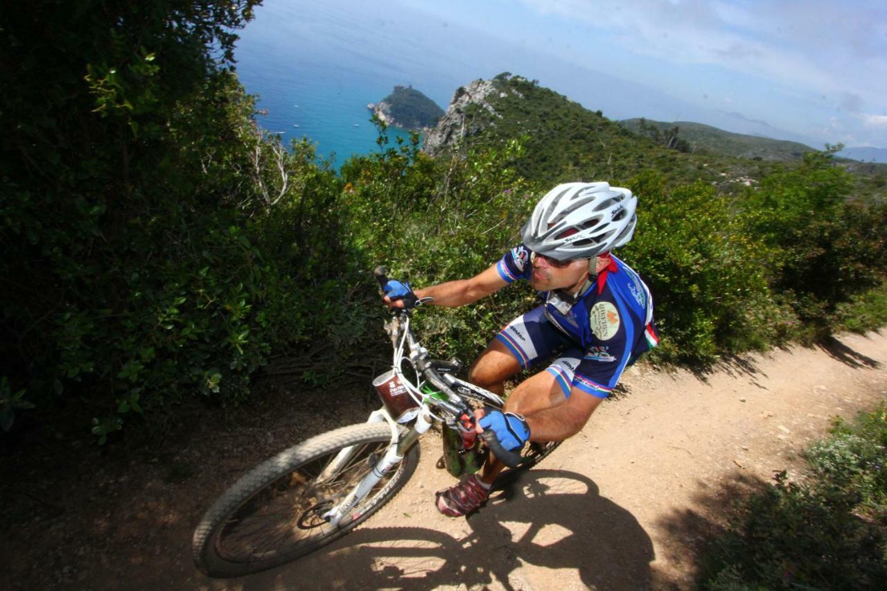 Finalborgo Location Apartment Finale Ligure Luaran gambar
